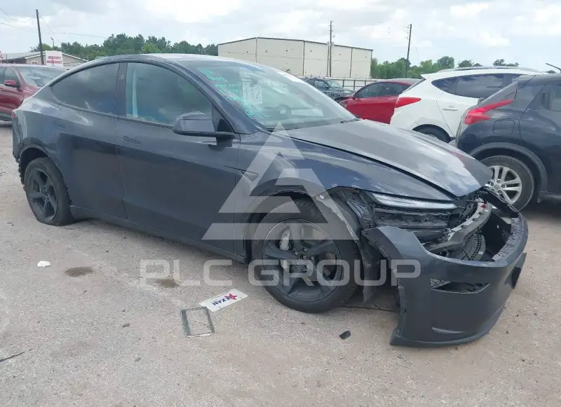 2026 Tesla Model Y фото