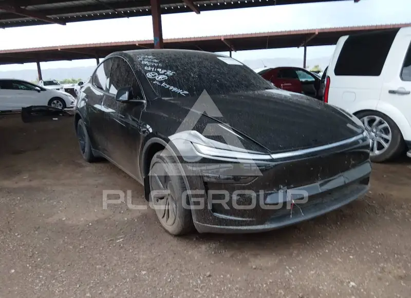2026 Tesla Model Y фото