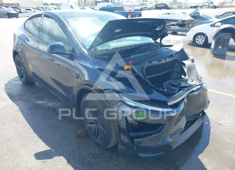 2026 Tesla Model Y фото