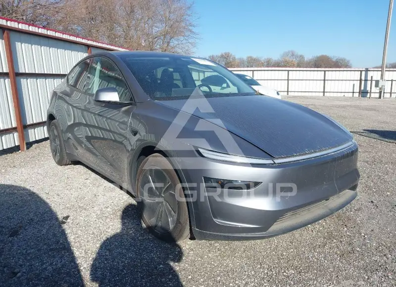 2026 Tesla Model Y фото