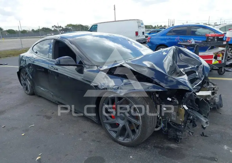 2026 Tesla Model S фото