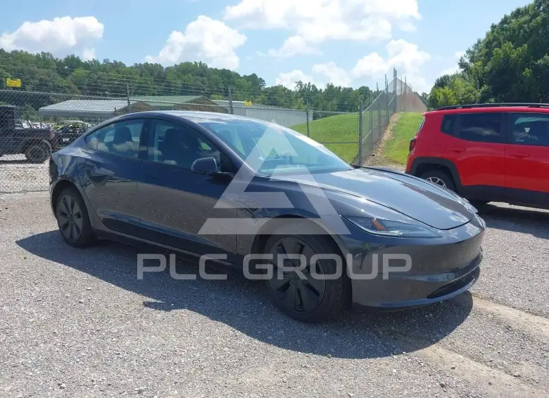 2026 Tesla Model 3 фото