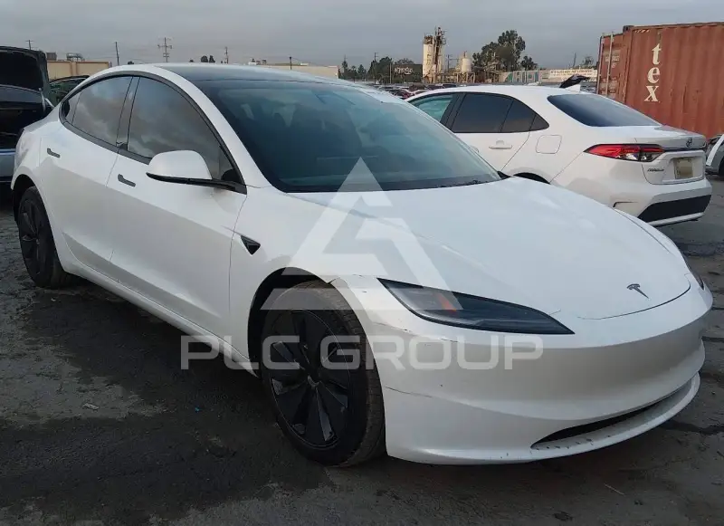 2026 Tesla Model 3 photo