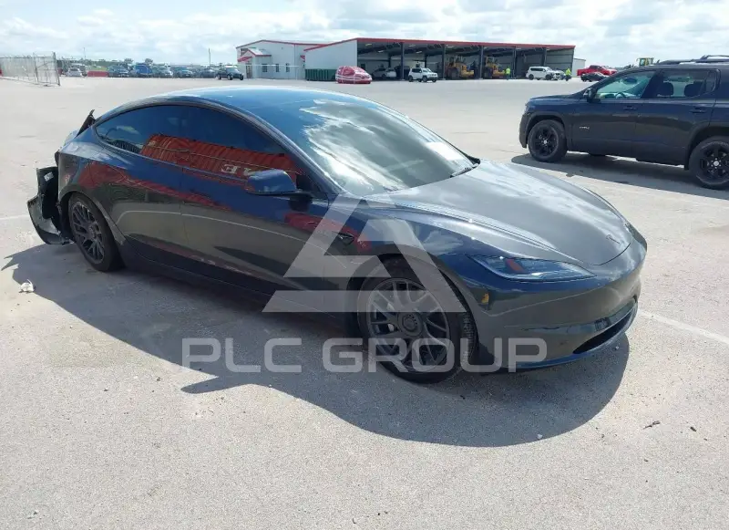 2026 Tesla Model 3 фото