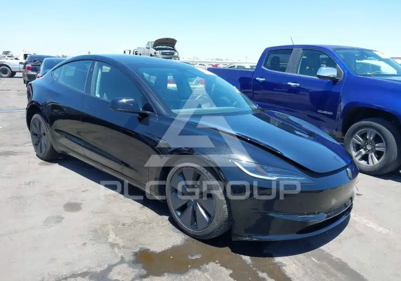 2026 Tesla Model 3 фото