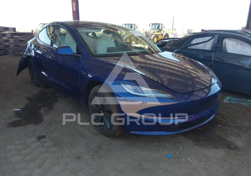 2026 Tesla Model 3 фото