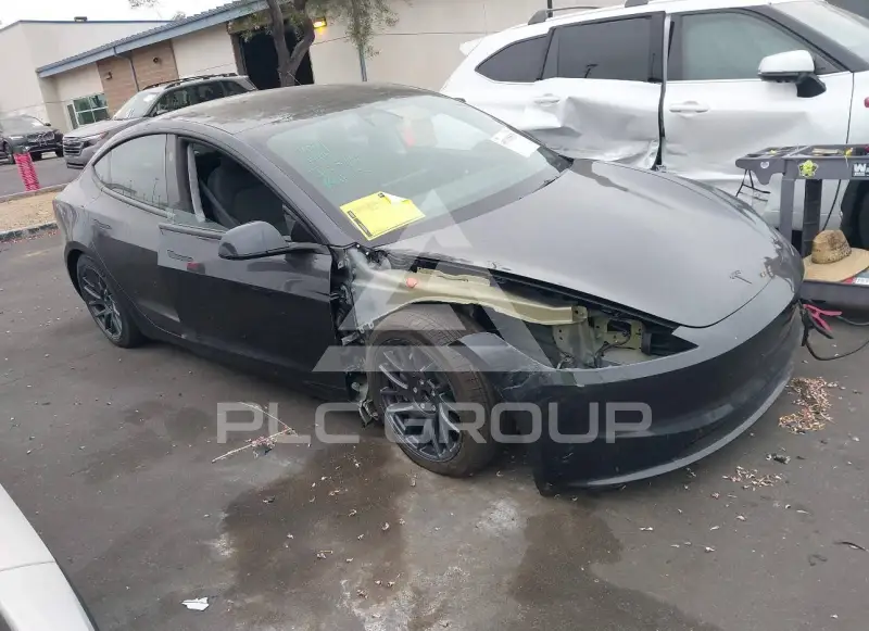 2026 Tesla Model 3 фото