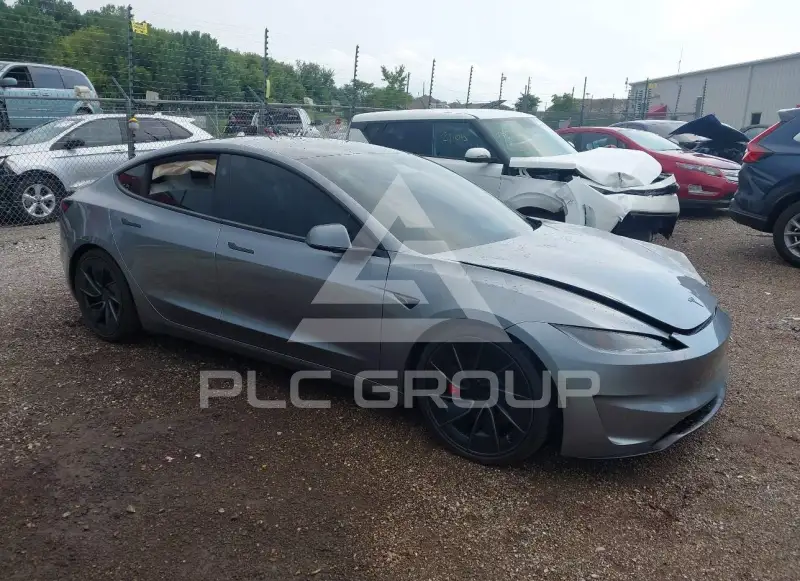 2026 Tesla Model 3 фото