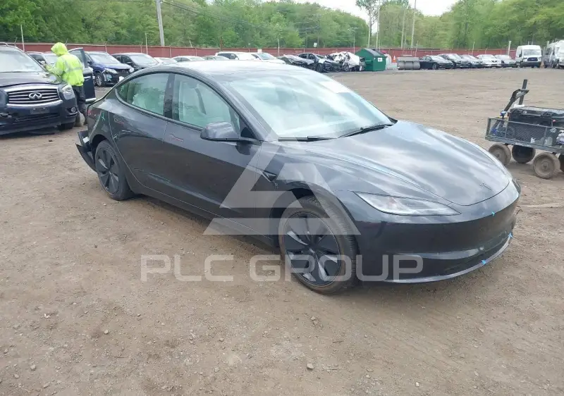 2026 Tesla Model 3 фото