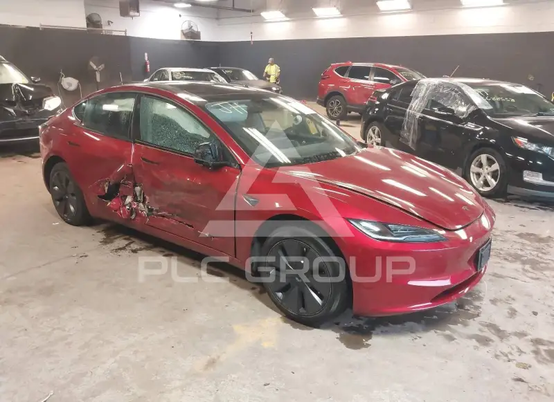 2026 Tesla Model 3 фото