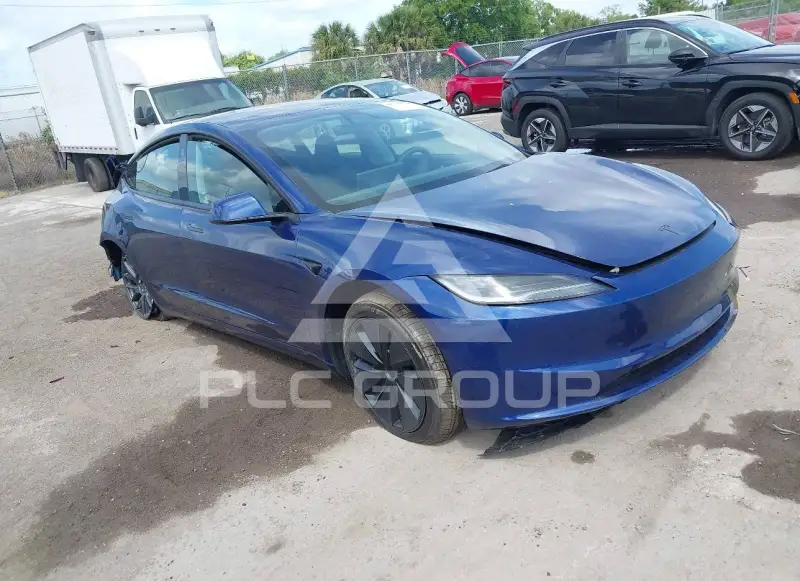 2026 Tesla Model 3 фото