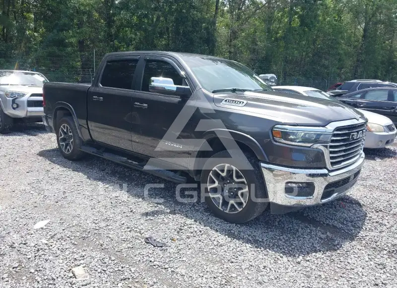 2026 RAM 1500 фото