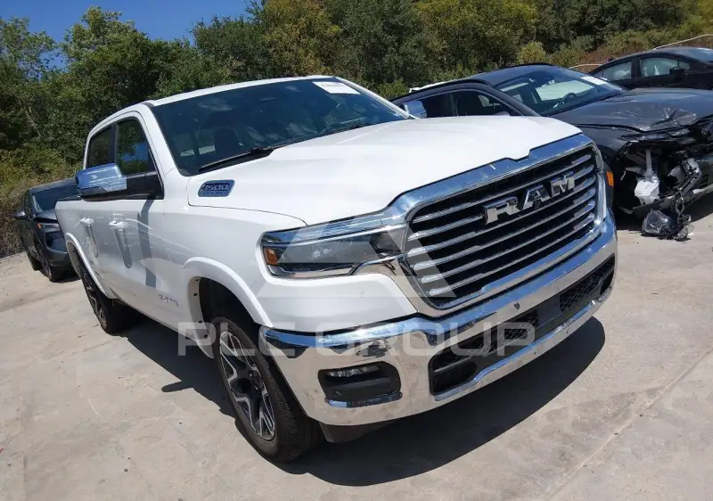2026 RAM 1500 фото