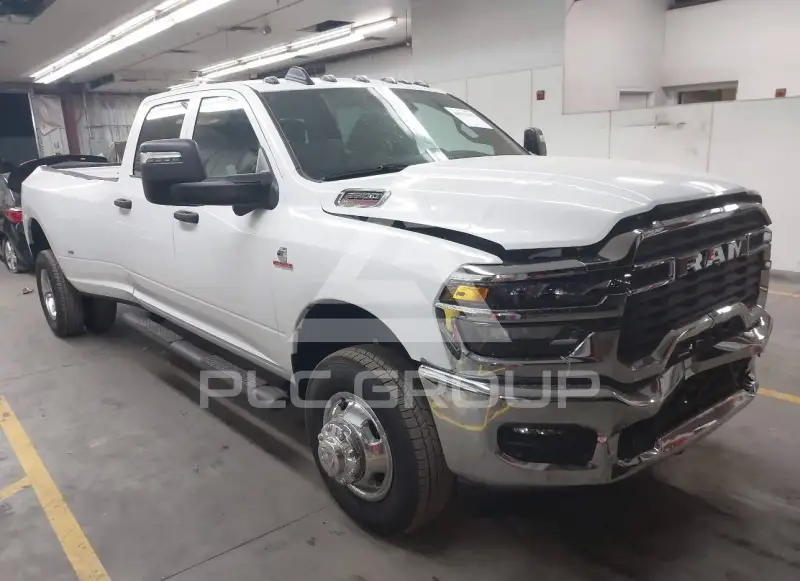 2026 RAM 3500 photo