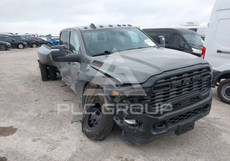 2026 RAM 3500 фото