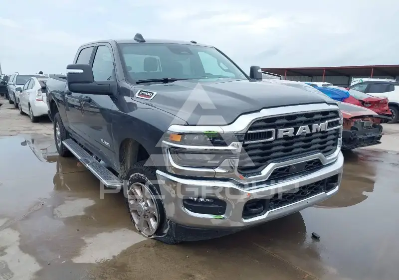 2026 RAM 2500 фото