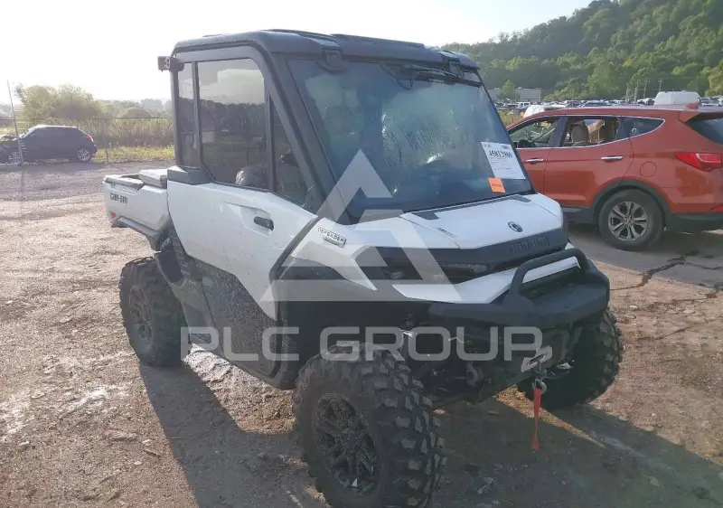 2026 Can-AM DEFENDER photo