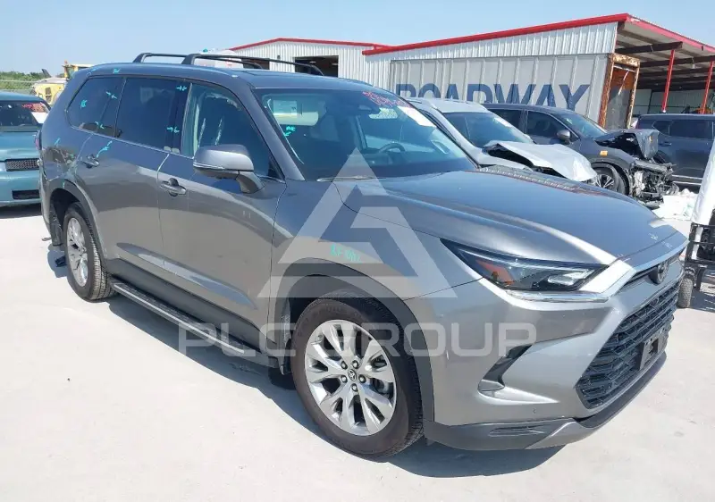 2026 Toyota Highlander фото