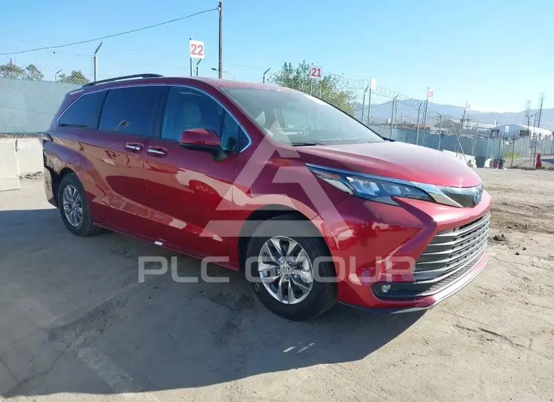 2026 Toyota SIENNA фото