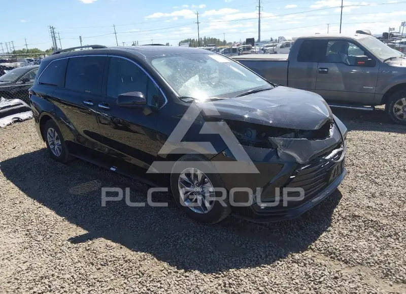 2026 Toyota SIENNA photo