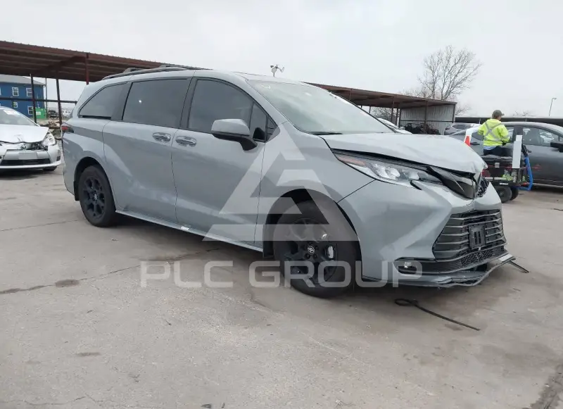 2026 Toyota SIENNA фото