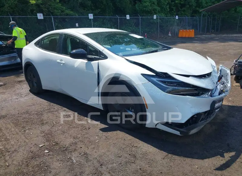 2026 Toyota PRIUS фото