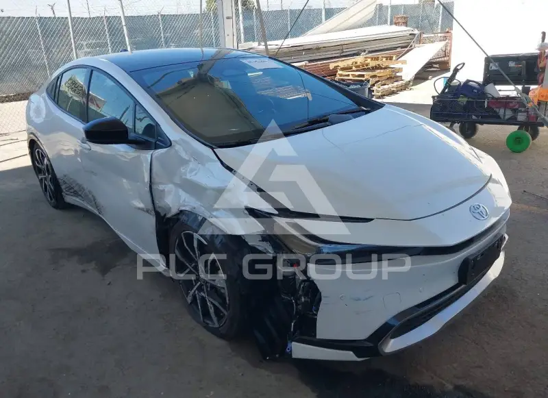 2026 Toyota PRIUS фото