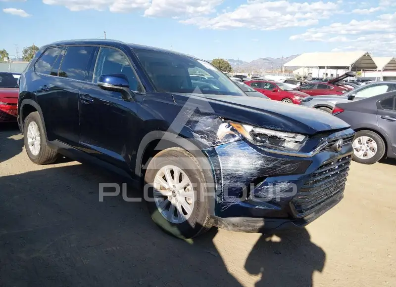 2026 Toyota HIGHLANDER photo