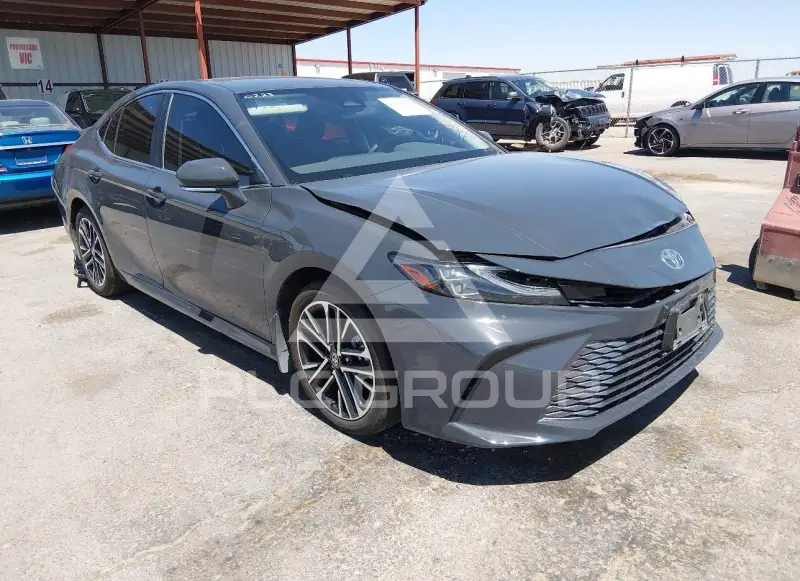2026 Toyota CAMRY фото
