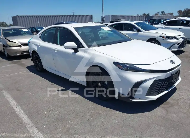 2026 Toyota CAMRY фото