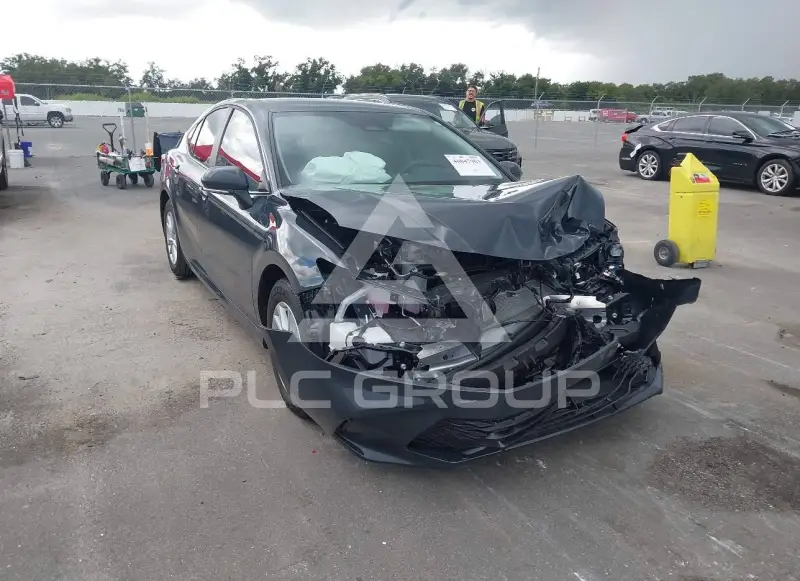 2026 Toyota CAMRY photo