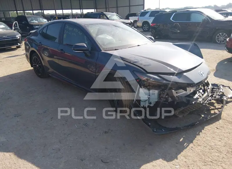 2026 Toyota CAMRY фото