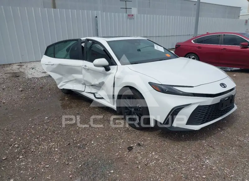 2026 Toyota CAMRY фото