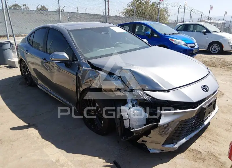 2026 Toyota CAMRY фото