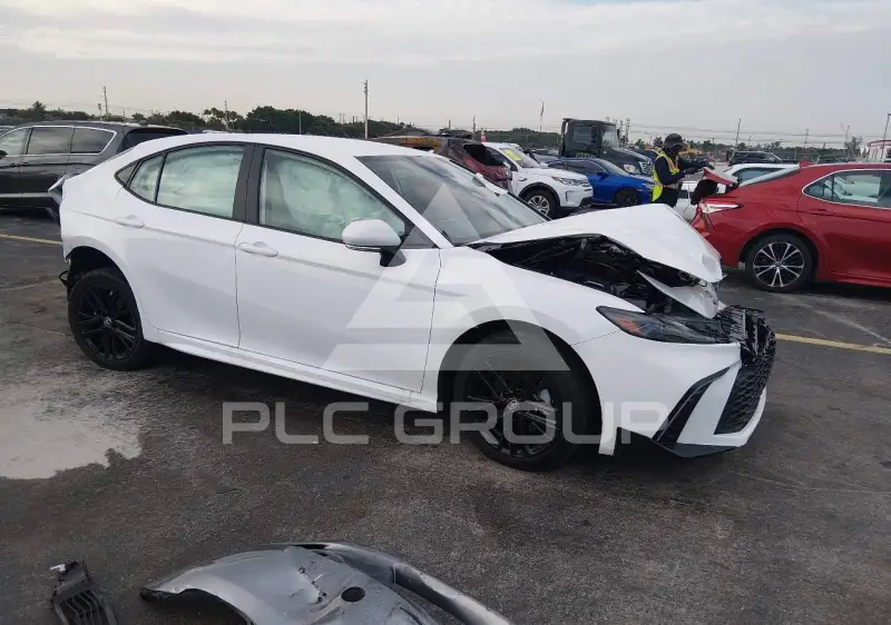 2026 Toyota CAMRY фото