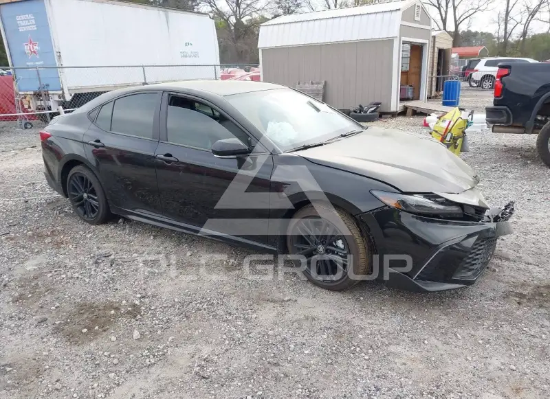 2026 Toyota CAMRY фото