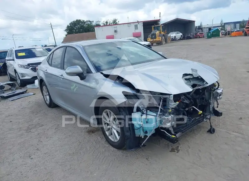 2026 Toyota CAMRY фото