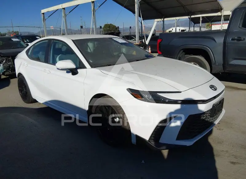 2026 Toyota CAMRY фото