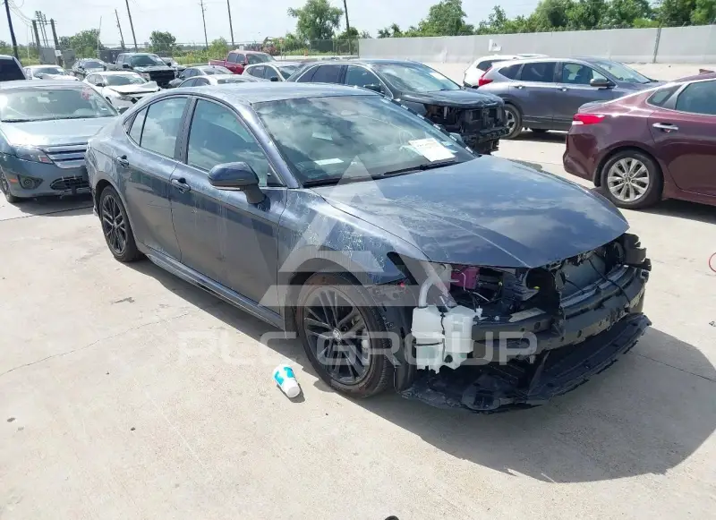 2026 Toyota CAMRY фото