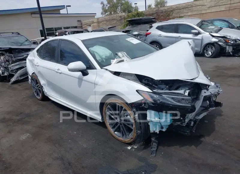 2026 Toyota CAMRY фото