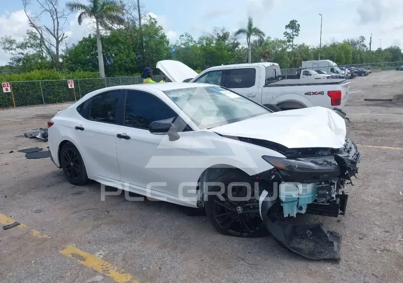 2026 Toyota CAMRY фото