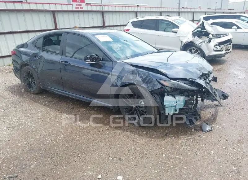 2026 Toyota CAMRY фото