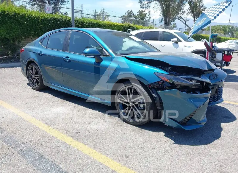 2026 Toyota CAMRY фото