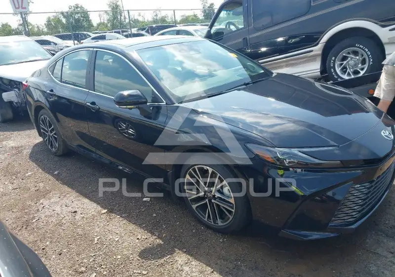 2026 Toyota CAMRY фото