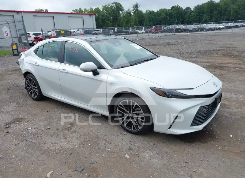 2026 Toyota CAMRY фото