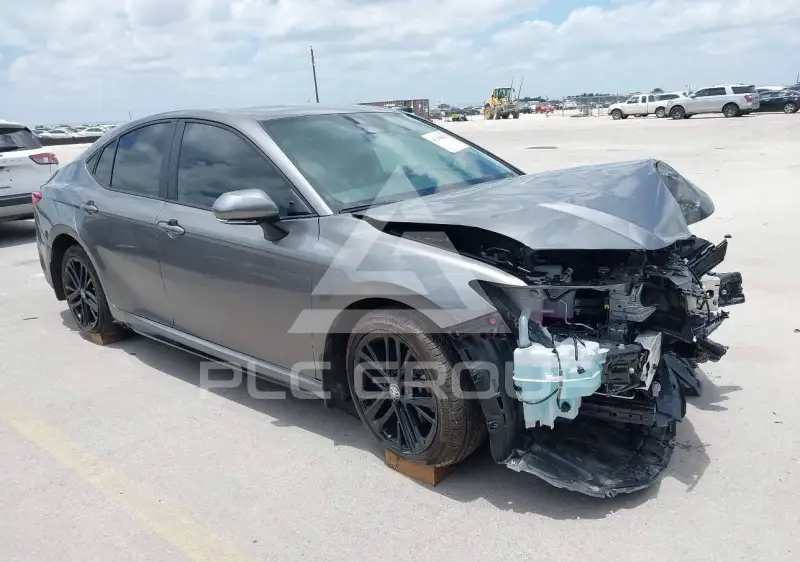 2026 Toyota CAMRY фото