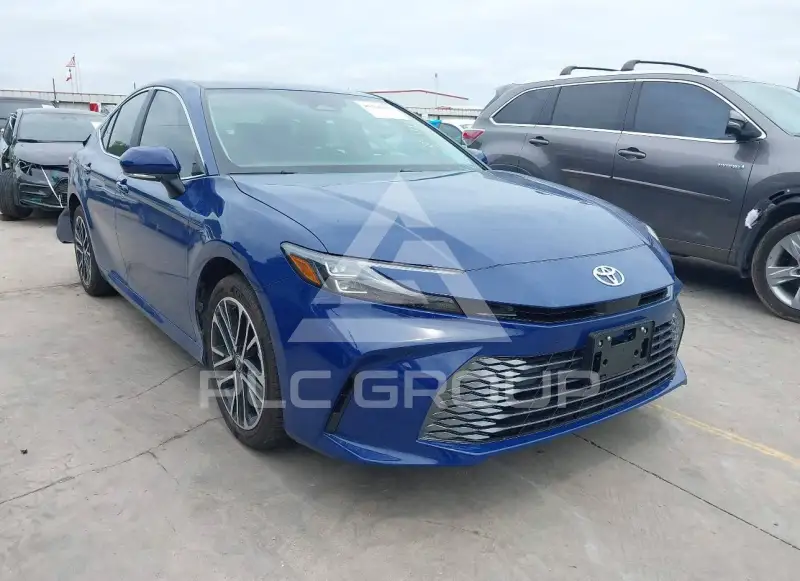 2026 Toyota CAMRY photo