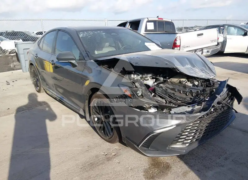 2026 Toyota CAMRY фото