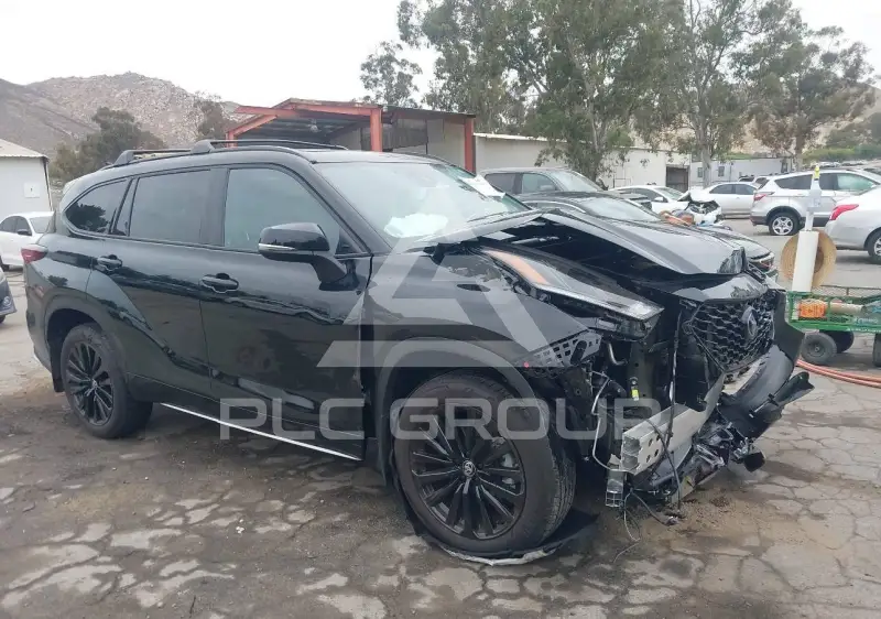 2026 Toyota Highlander photo