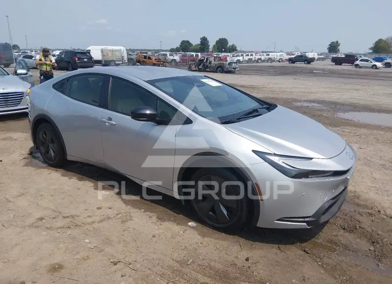 2026 Toyota PRIUS photo
